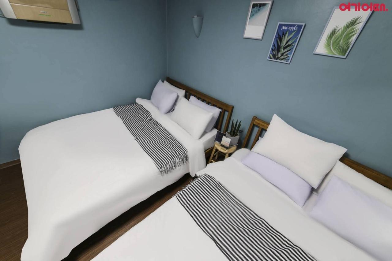 Sinchon Sisters Hostel Séoul Extérieur photo