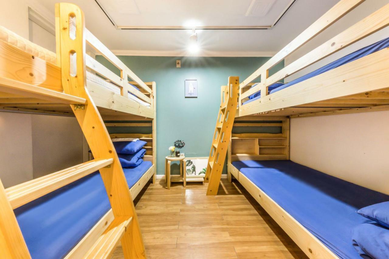 Sinchon Sisters Hostel Séoul Extérieur photo